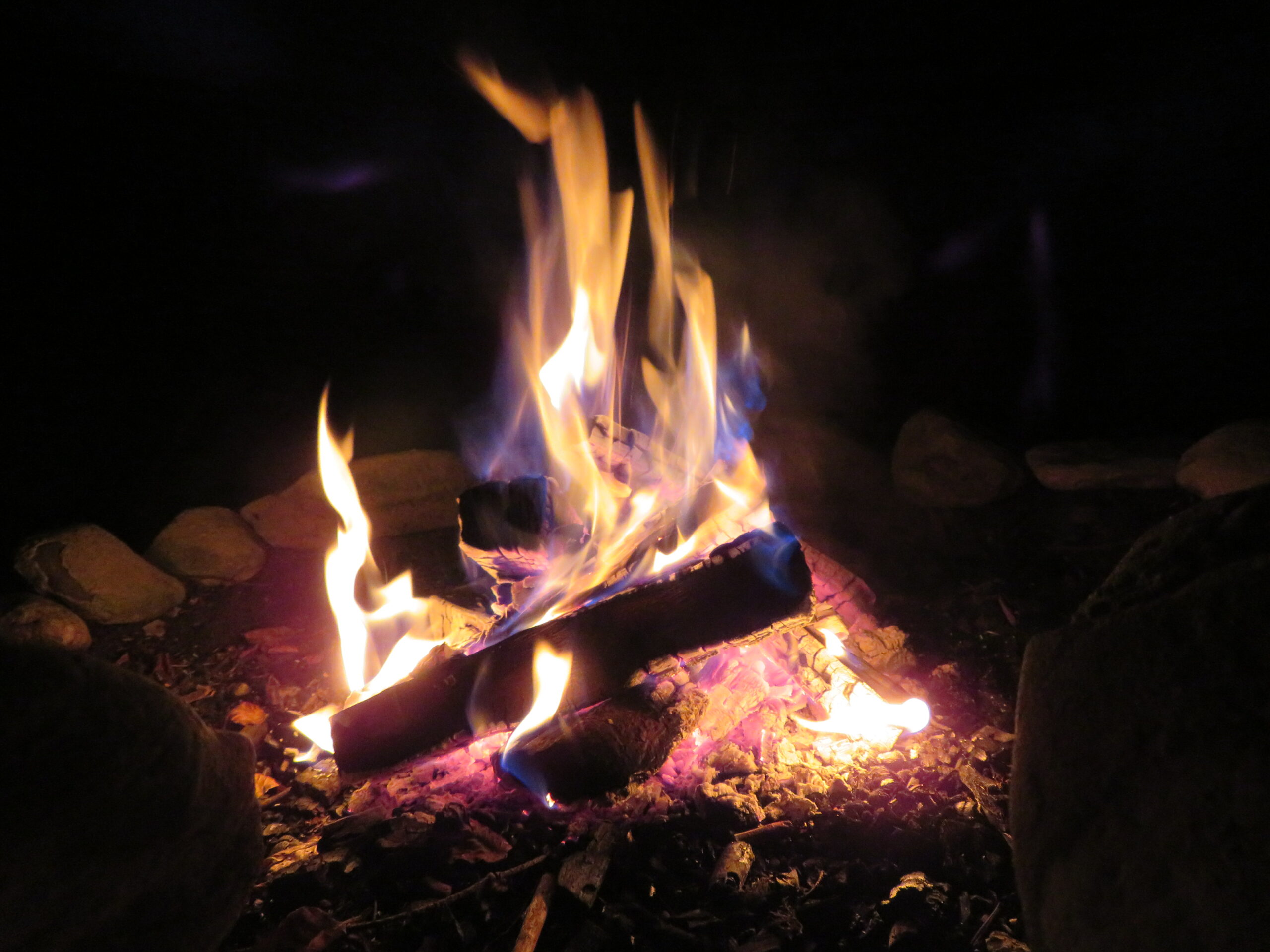 Mehr über den Artikel erfahren Trommeln am Feuer